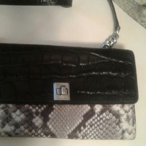 MICHEAL KORS CROSSBODY